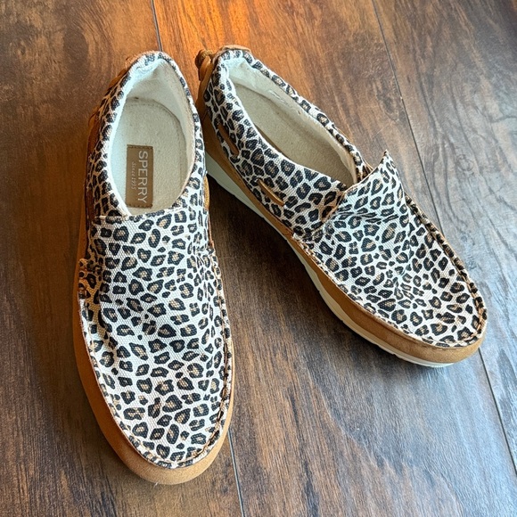Sperry Shoes - Sperry Cheetah Animal Print Loafer Shoe Slip On Women’s Sz 8.5 (BL)